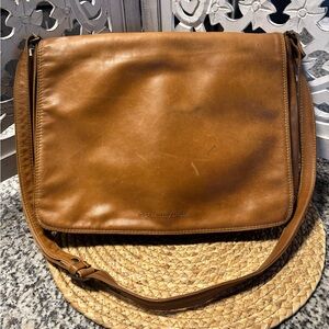 Vintage DEREK ALEXANDER Classic Caramel Leather Crossbody Messenger
